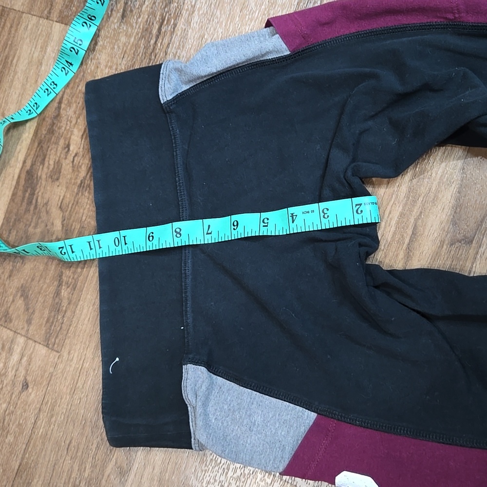 VS PINK MAROON/BLACK/GREY COLORBLOCKED YOGA PANTS SIZE XS - Picture 9 of 11